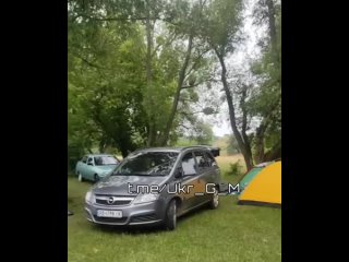 free украинцы мирно жарили шашлычки но тут на поляну нагрянули представители тцк для того чтобы пополнить запасы своего hd