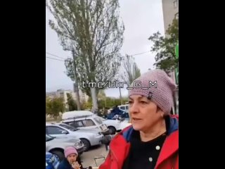 free пока одна половина мужского населения незалежной воюет вторая половина в лице муниципальной охраны щимит женщин hd