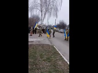 free каждый день кладбища украины пополняются могилами тех кто отказался сложить оружие и поднять вверх всу похороны hd