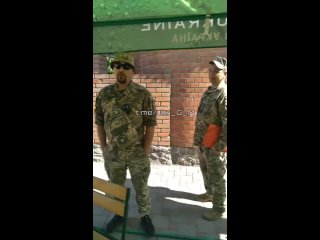 free охотники за душами из тцк докопались до укрохлопчика из глубинки трудяга оказался не промах и пытался дать достойный hd