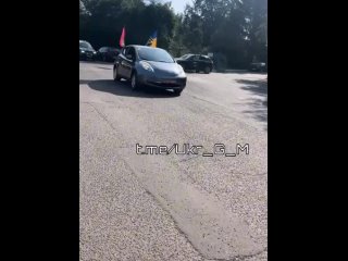 free каждый день кладбища украины пополняются могилами тех кто отказался сложить оружие и поднять вверх u g m hd