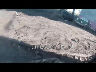 free охота на тарасика и мыколку продолжается прилет fpv дрона вс рф по движущемуся на автомобиле противнику в результате hd