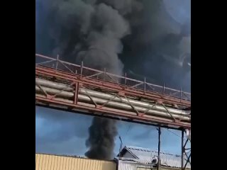 free в подмосковном раменском горит цех по производству пластика площадь пожара 450 квадратов hd