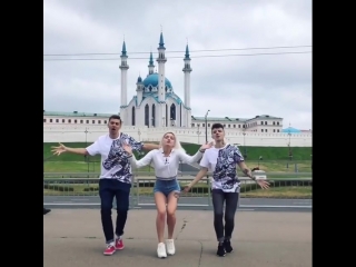 free малышева анастасия танцует на фоне мечети в казани hd