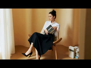 free дильраба в белой рубашке с черной юбкой вечер harpers bazaar hd