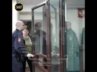 free дочь расчленила отца и закинула его в холодильник потому что он пытался молодые её и внучку на суде обе женщины hd