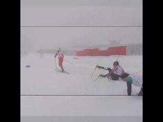 free видео дичайшего завала в масс старте у девушек в сочи hd