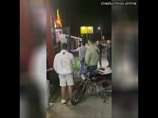 free в новосибирске наркоманка устроила стриптиз прямо в шаурмичной очевидцы решили перекусить и приеха hd