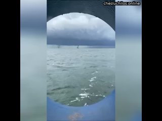 free на днях экипаж грузового корабля заснял аномальное явление пять водяных торнадо у берегов финлянди hd