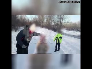 free поставили на колени и стали избивать в хакасии девочка попросила парней проучить соперницу которая hd