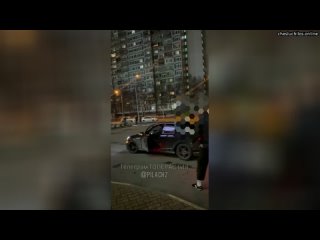 free парни наваляли уроженцам армении которые приставали к русским девушкам приезжие по кайфу отдыхали hd