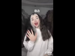 free тиктокерша emrvell кажется это мое последнее видео в рф есть безумный дед который правит столько лет hd