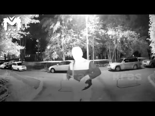 free кошмар из красноярска в микрорайоне солнечный часть 3 я местный чудик стреляет во дворе из пистолета hd