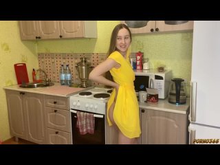 free приехал к худышке помочь с компьютером а сам трахнул девушку раком на кухне порно секс эротика hd