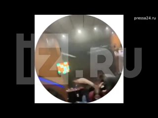 free появились кадры из концертного зала crocus city hall по словам очевидца стреляют прямо толпе под hd