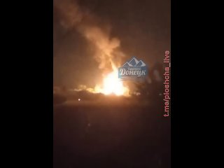 free в оккупированном донецке начался крупный пожар на нефтебазе после взрыва hd