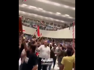 free в ираке протестующие ворвались в здание парламента 2 hd