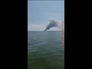 free появилось видео горящего возле севастополя московитского фрегата hd