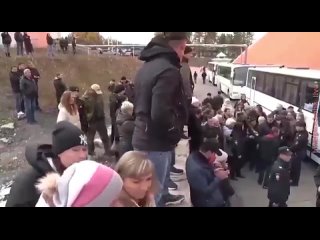free чего такие грустные появились видео прощания с первой партией мобилизованных в рф 4 hd