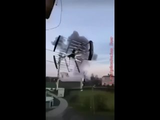 free появилось видео с места падения ракеты в польше hd