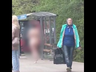 free в чебоксарах средь белого дня разделась женщина и пошла гулять по городу hd
