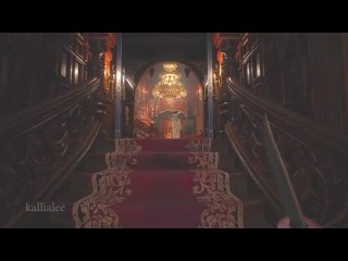 free леди димитреску но каждый раз когда вы смотрите на нее ее шляпа становится больше hd