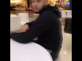 free тюменские пранкеры на спор прыгали в фонтаны и садились голыми ягодицами в кусты hd