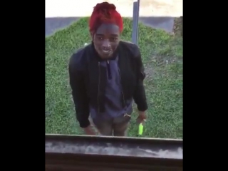 free lil uzi vert общается с фанатами возле школьного автобуса рифмы и панчи hd