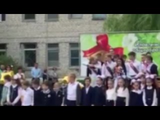 free школьник попытался перерезать горло однокласснице hd