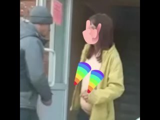 free 18 практически голышом без стеснения средь бела дня по улице решила прогуляться молодая безбашенная жительница ирбита hd