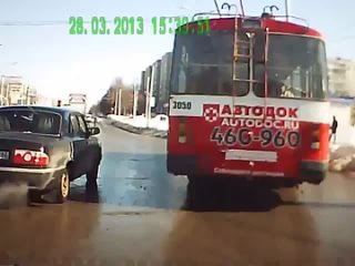 free это россия мехвод бмд не справился с управлением и врезался в столб hd