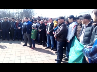 free жители кбр собрались у белого дома в нальчике в знак протеста против гей парада hd