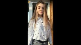 free милые школьницы в обтягивающих лосинах показывают попу крутят попой на камеру в перископ kwai подборка hd