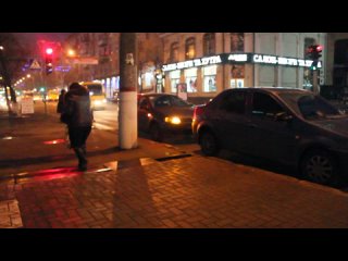 free тупая овца припарковалась возле пешеходного и лючила аварийку hd