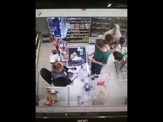 free в сергиевом посаде пьяный мужчина в магазине избил 18 летнего молодые из за замечания hd