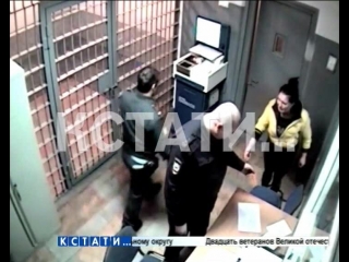 free пьяная дебоширка в суде победила капитана полиции но он хочет взять реванш hd