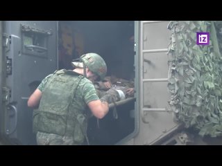 free кадры работы специалистов аэромобильного медицинского отряда вдв в ходе сво подразделение обеспечено всем hd
