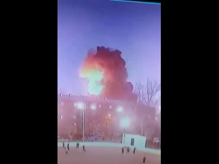 free появилось еще одно видео момента падения истребителя су 30см на кадрах видно что самолёт рухнул в штопоре также hd