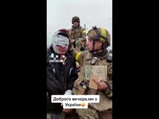 free всушники уже начали проводить первые карательные акции в отношении мирного населения на видимо у мужчины военный hd