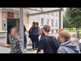 free к хирургическому отделению больницы в электростали пришла толпа русских ребят они приехали поддержать юрия возле hd
