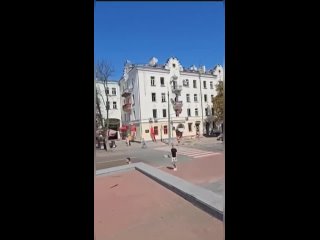 free сильнейший прилет по чернигову предварительно удар по зданию сбу в центре города hd