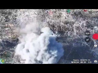 free fpv пилоты вс рф отработали по позициям укронацистов уничтожили несколько авто и блиндажей судоплатов hd