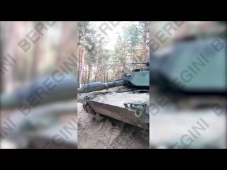 free противник продолжает записывать видео с поставленными из сша танками m1a1sa abrams где то на тыловом полигоне до hd