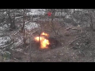 free fpv расчеты вс рф устроили тотальную бомбардироу по позициям и технике укронацистов дронами камикадзе вт 40 под hd