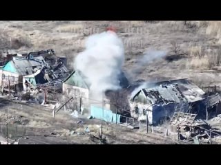 free продолжаем рвать врага fpv дронами на кадрах можно увидеть уничтожение пехоты техники пулеметных расчетов и hd