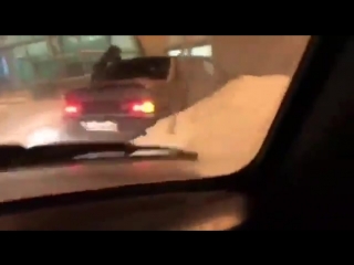 free погоня за пьяным водителем и въезд прямо в аэропорт на машине hd