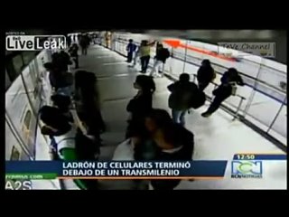 free неудачное ограбление или наказание за грабеж кормушка уникальное фото видео приколы гифки hd
