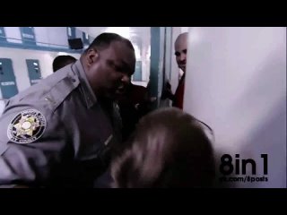 free проблемного молодые пытаются втолкнуть в камеру к зэкам он говорит что дверь узкая beyond thug life beyond scared hd