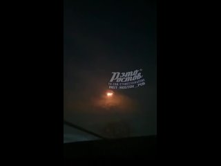 free еще одно видео с огнями в небе над ростовом здесь еще больше чем в предыдущем ролике похоже на отстрел тепловых hd