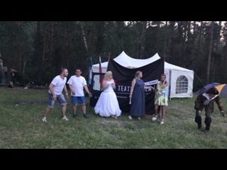 free фильм о тт турслете и отличном лете 2018 года 18 во всех бутылках что в руках у участников фильма апельсиновый сок hd